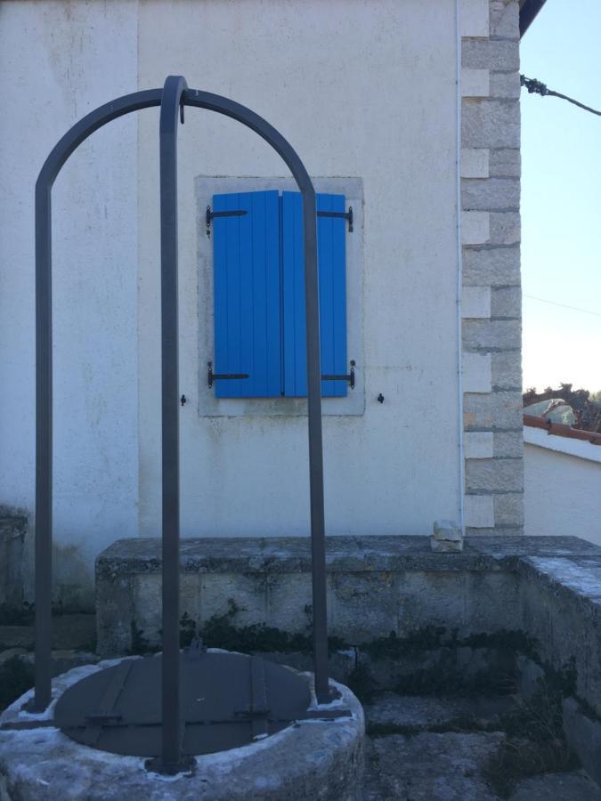 Farmhouse Cubani Bale Exteriör bild